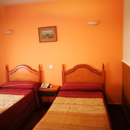 Hostal Hueso Trujillo Luaran gambar