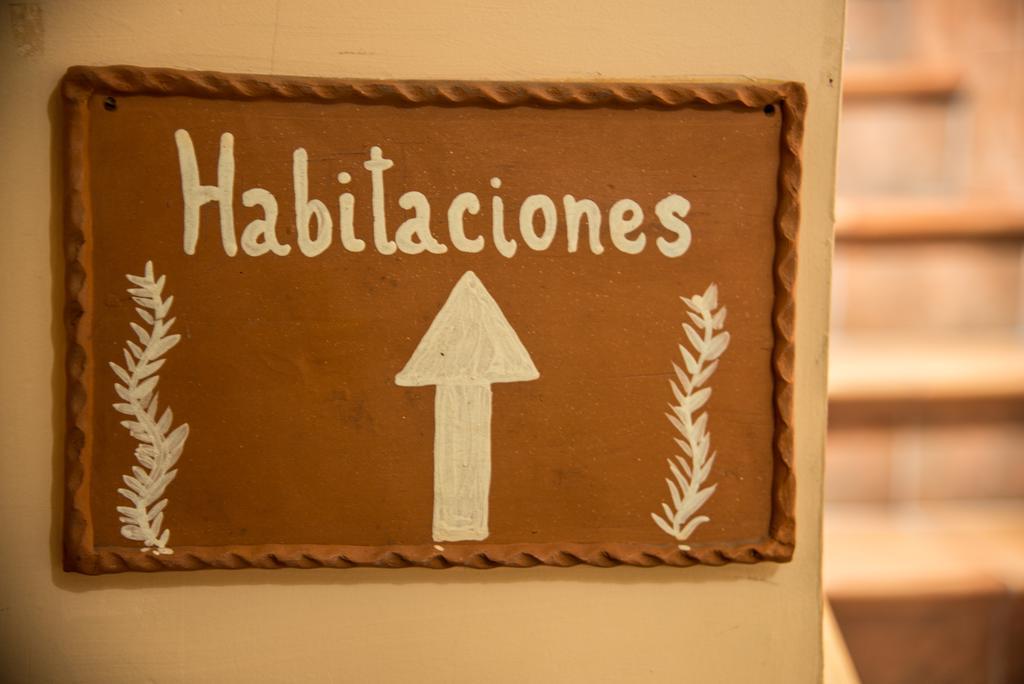 Hostal Hueso Trujillo Luaran gambar