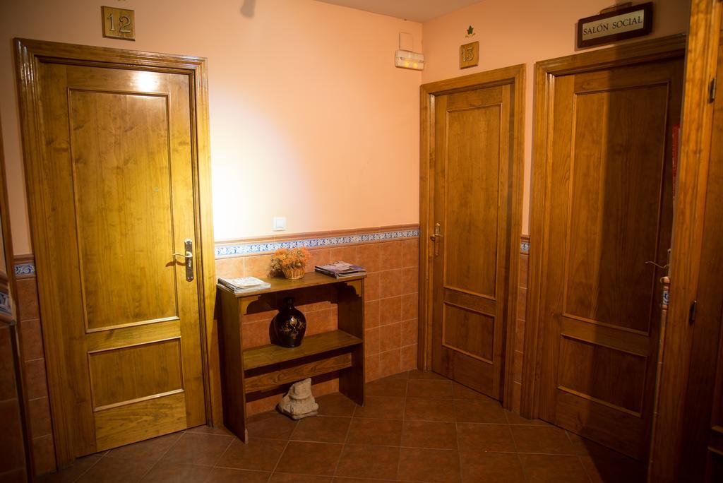 Hostal Hueso Trujillo Luaran gambar