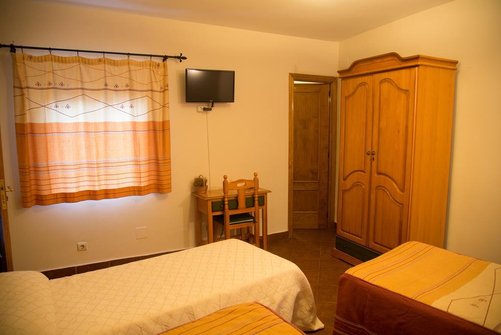 Hostal Hueso Trujillo Luaran gambar