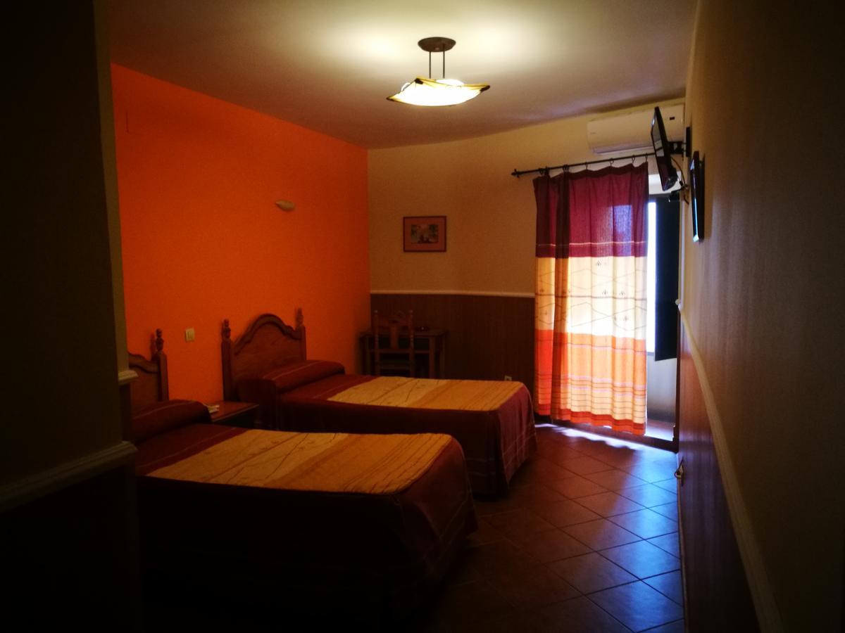 Hostal Hueso Trujillo Luaran gambar