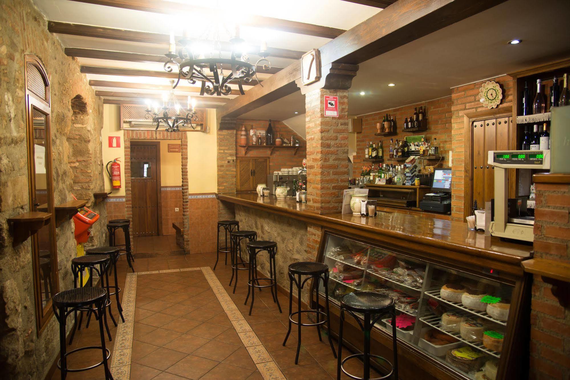 Hostal Hueso Trujillo Luaran gambar