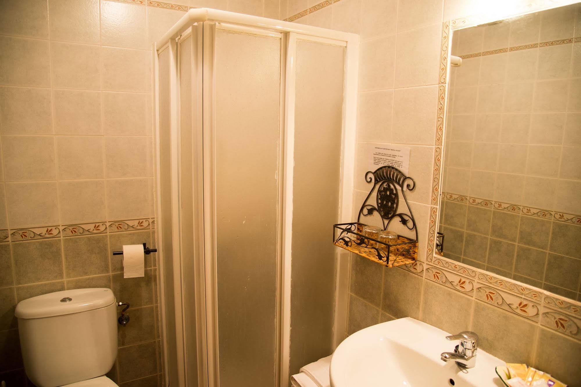 Hostal Hueso Trujillo Luaran gambar