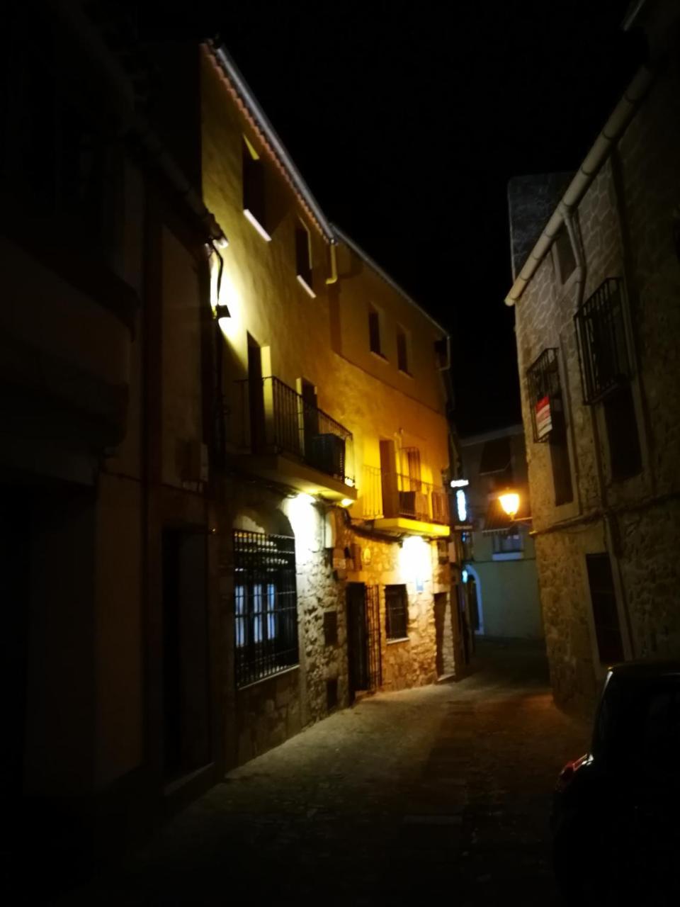 Hostal Hueso Trujillo Luaran gambar